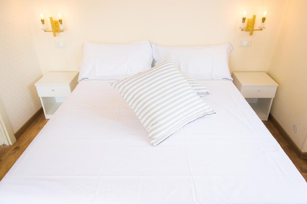 Dal Generale Hotel Moniga del Garda Cameră foto